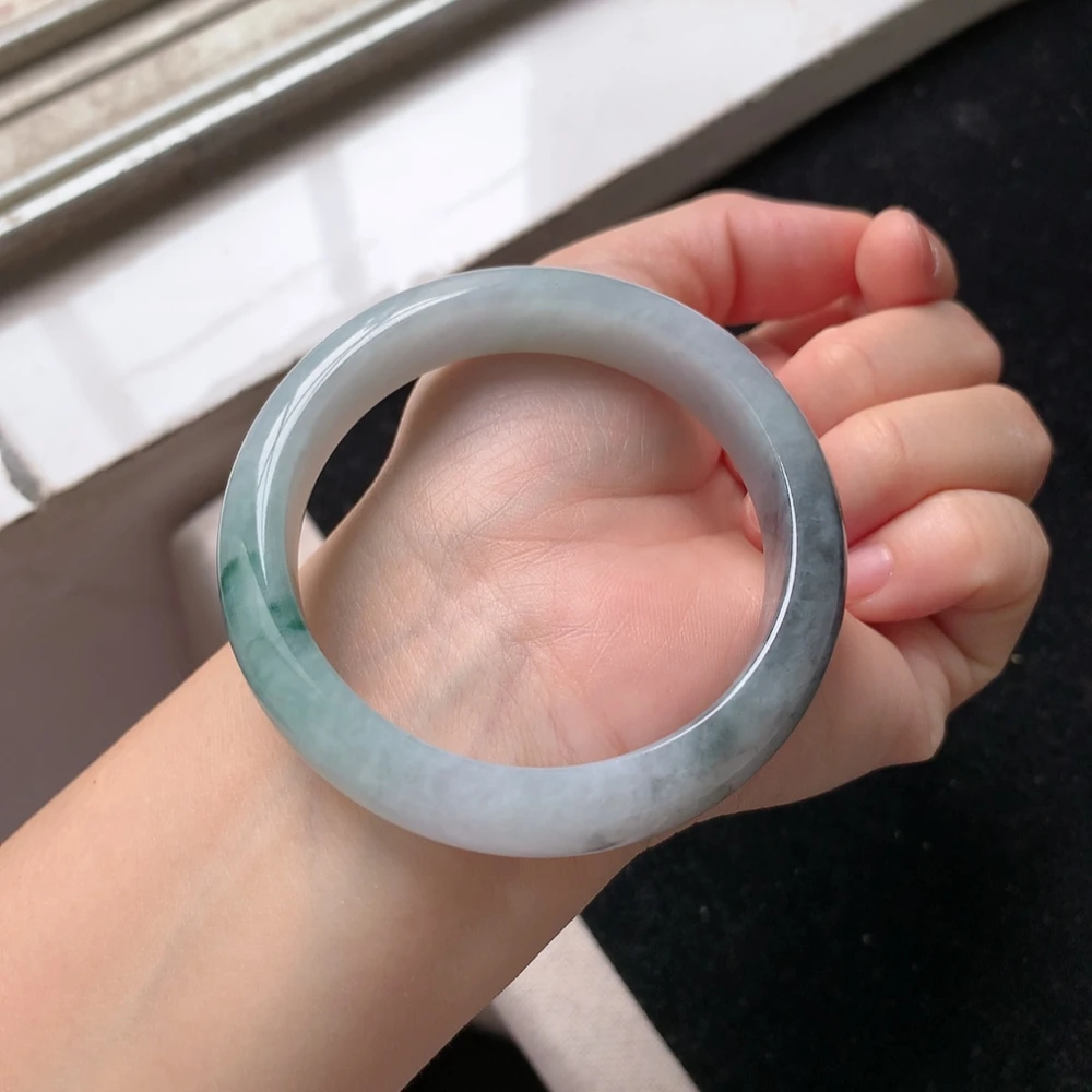 1571号 缅甸天然A货翡翠手镯53/54圈口飘绿飘乌鸡宽边正装手镯