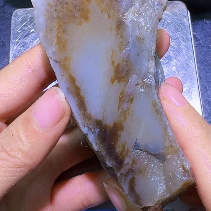 未镶嵌和田玉（糖玉）珠宝半成品