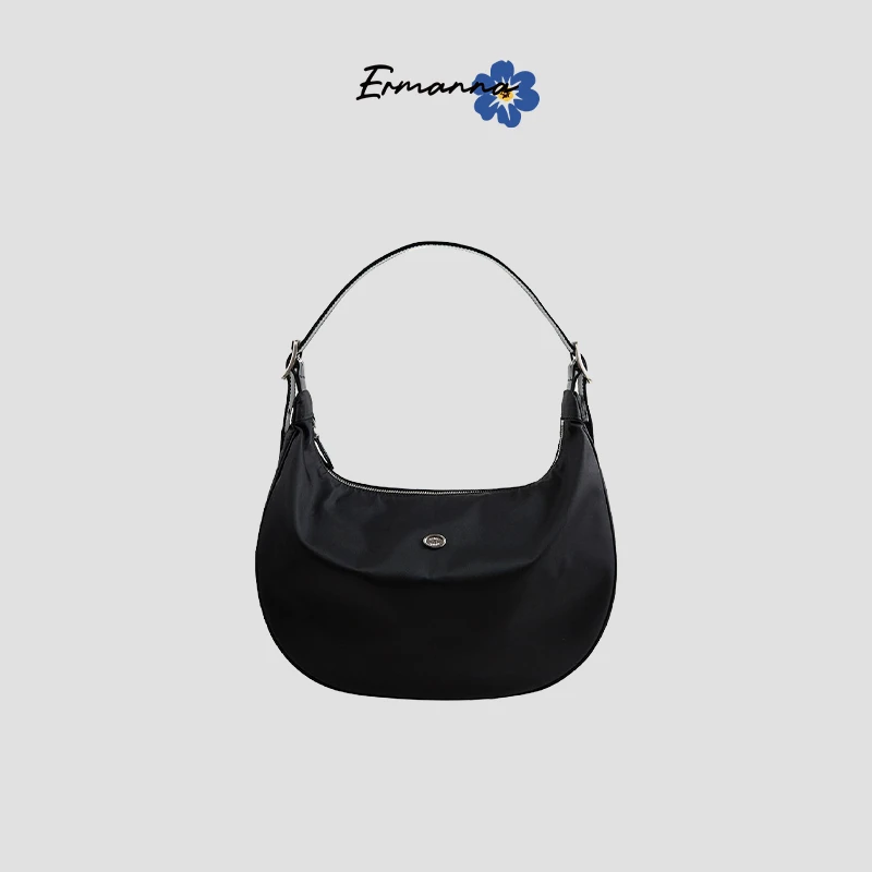 【自营订单】经典纽扣半月包