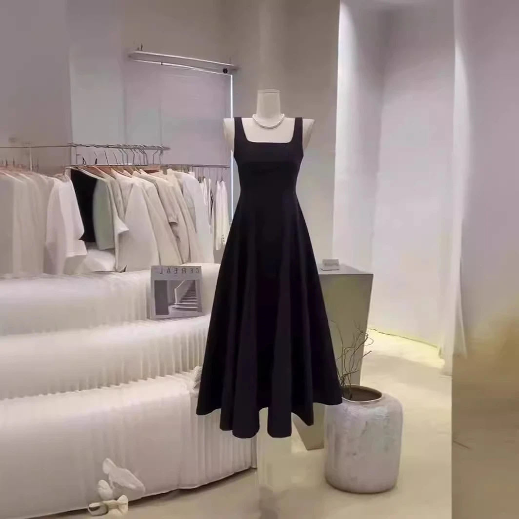 赫本风小黑裙法式复古轻奢显瘦礼服裙吊带连衣法式绝美高级感长裙