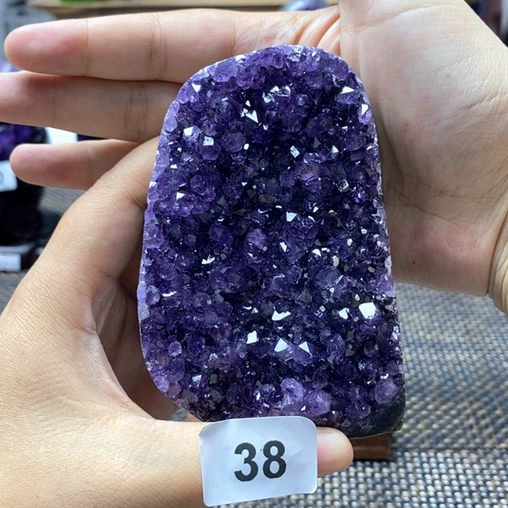 未镶嵌水晶大型摆件（非配饰）