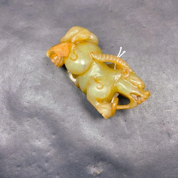 和田玉把件未镶嵌我***子