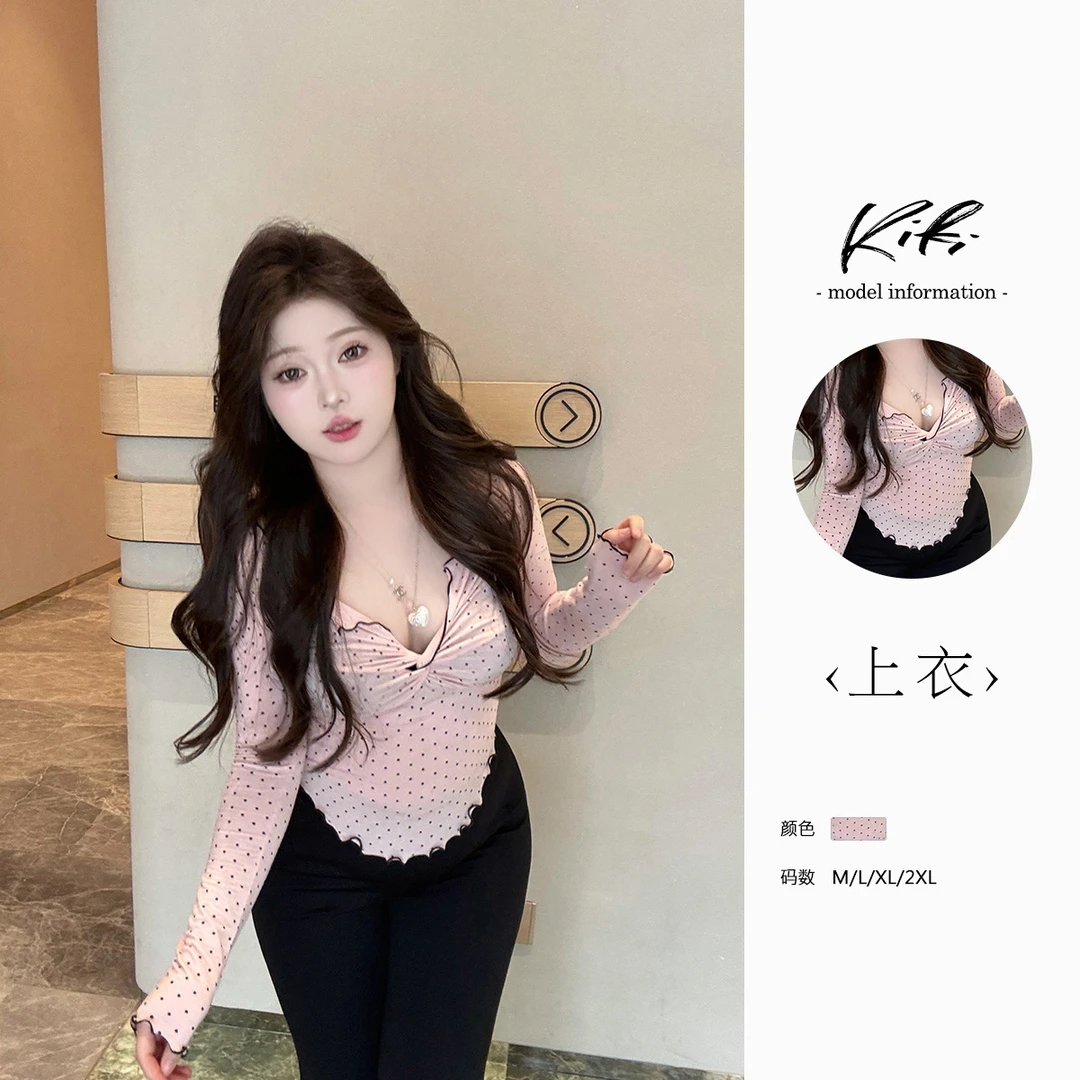 10389-KIKI【甜欲波波】V领扭结上衣女修身波点长袖T恤打底衫针织