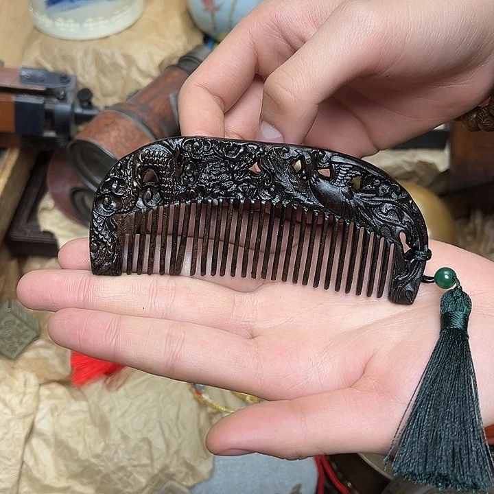 大叶紫檀（黑酸枝木类）