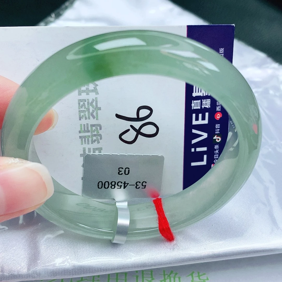 翡翠手镯未镶嵌缅甸天然A货翡翠手镯