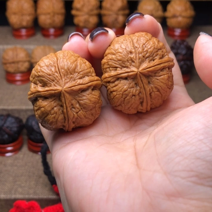 文玩核桃把件53号隐四楞36尺