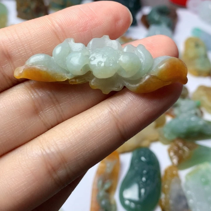 定制翡翠未镶嵌翡翠