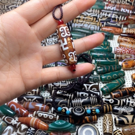 玛瑙/玉髓项圈未镶嵌