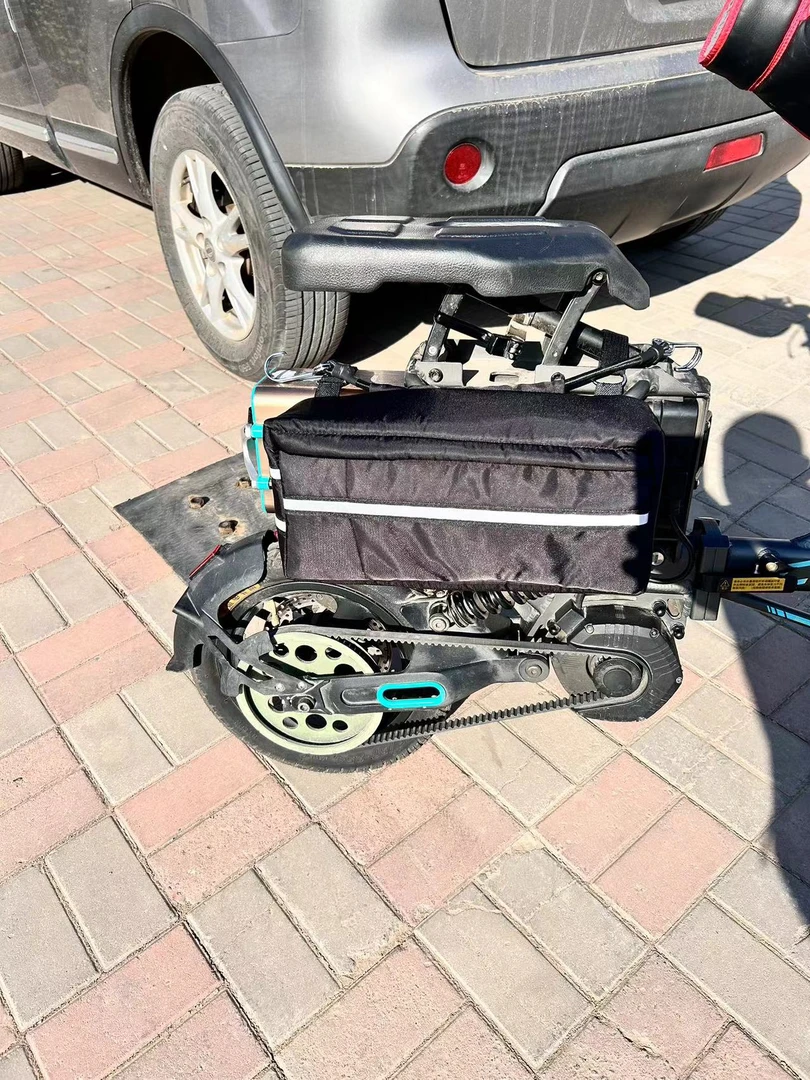 蜂鸟赛博感恩之行美宜佳雪豹浩克斜挎包