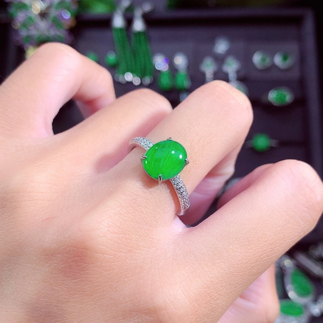 颈饰未镶嵌翡翠天然