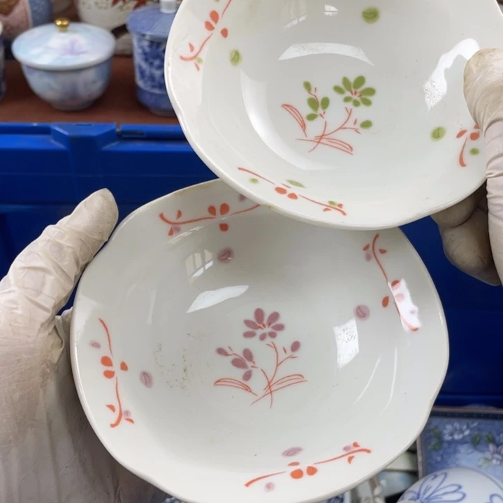 他家瓷器真美…开播了