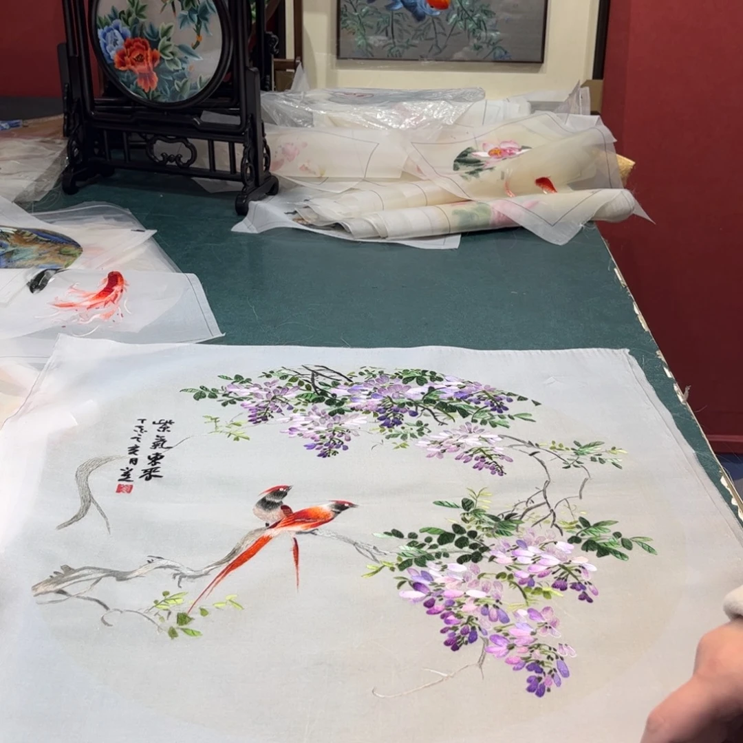 古***月织绣纯手工制作的一款