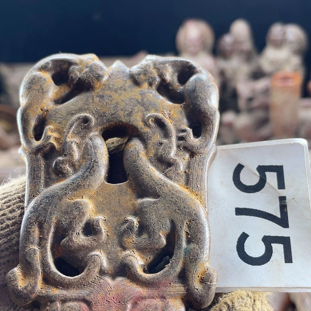 和田玉（糖玉）未镶嵌挂件