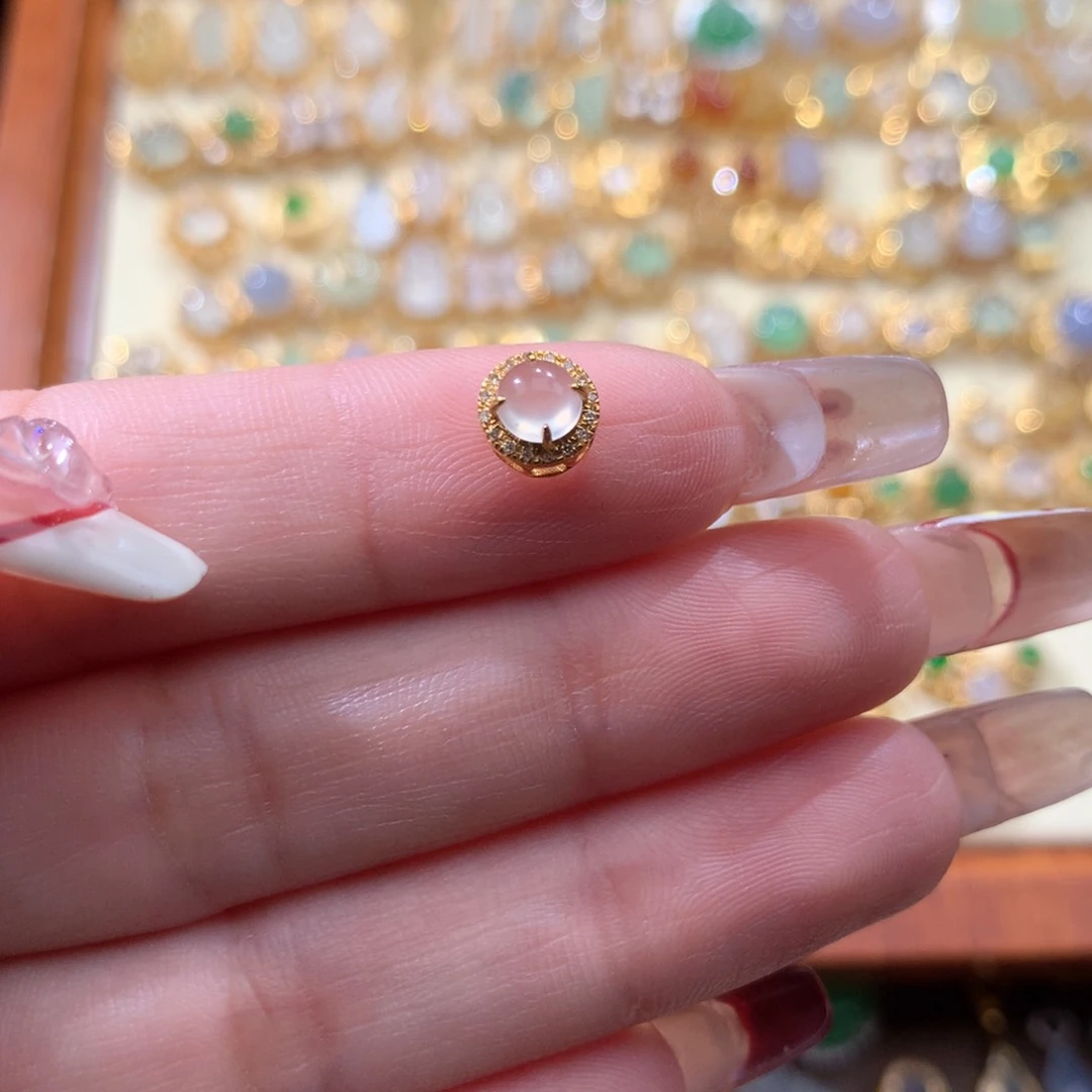 翡翠挂件18K金镶嵌小*兜翡翠