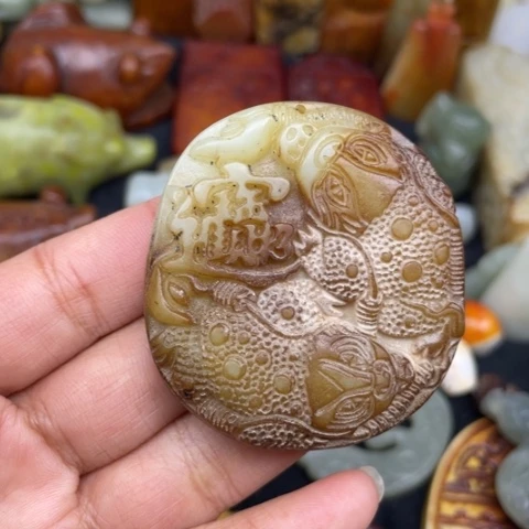 蛇纹石玉未镶嵌颈饰73