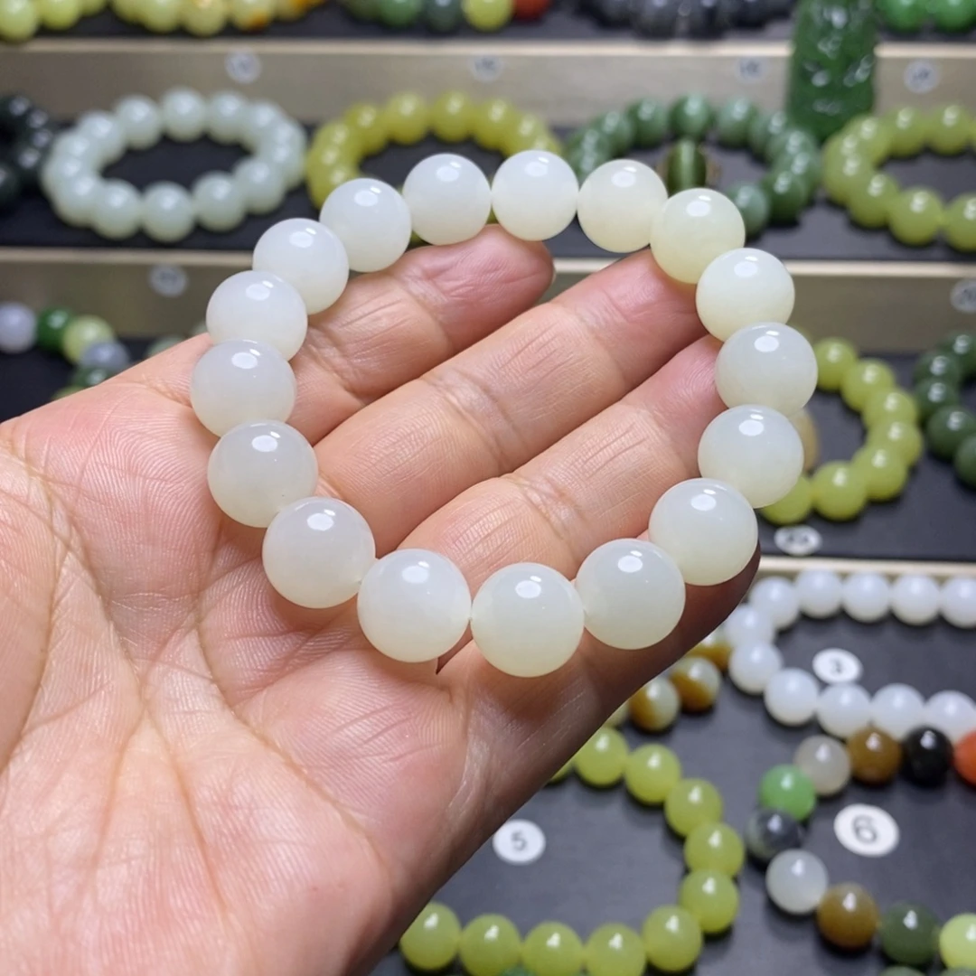 和田玉未镶嵌手串