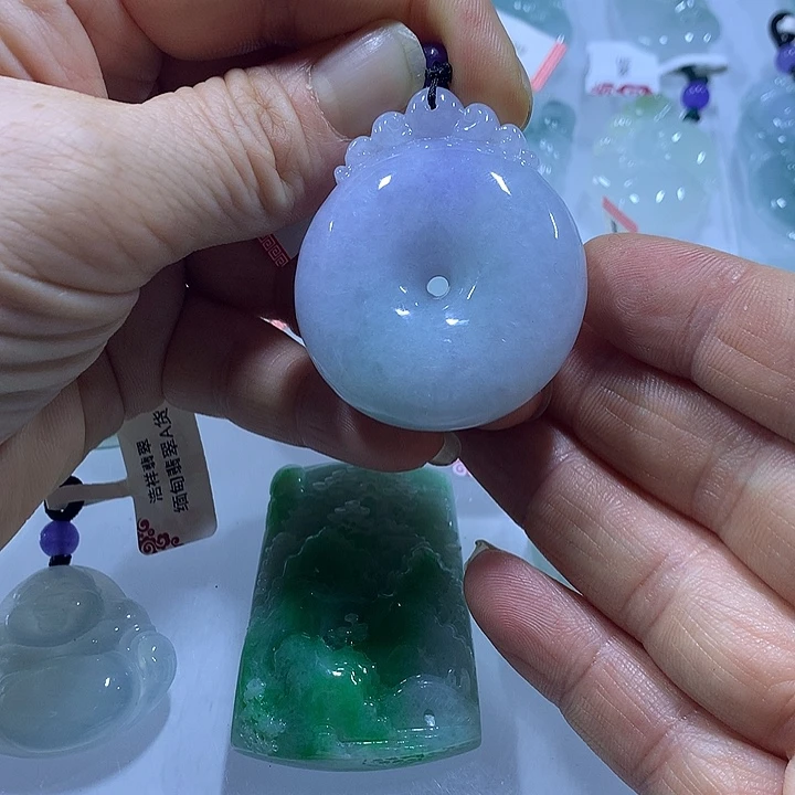 翡翠未镶嵌颈饰天然翡翠A货吊坠