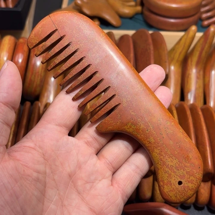 红砭石精品款长把梳子