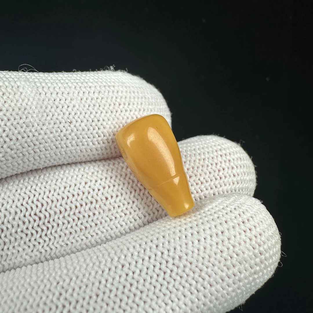 Z1509天然原矿蜜蜡 老蜡妖花三通 9.4*18.4mm 150克价