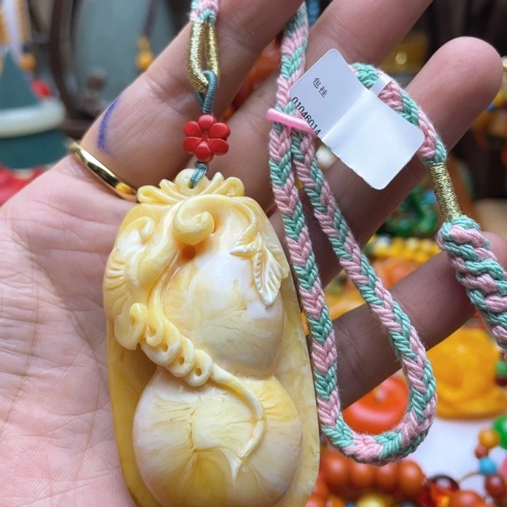 树脂制品83号设计款包挂