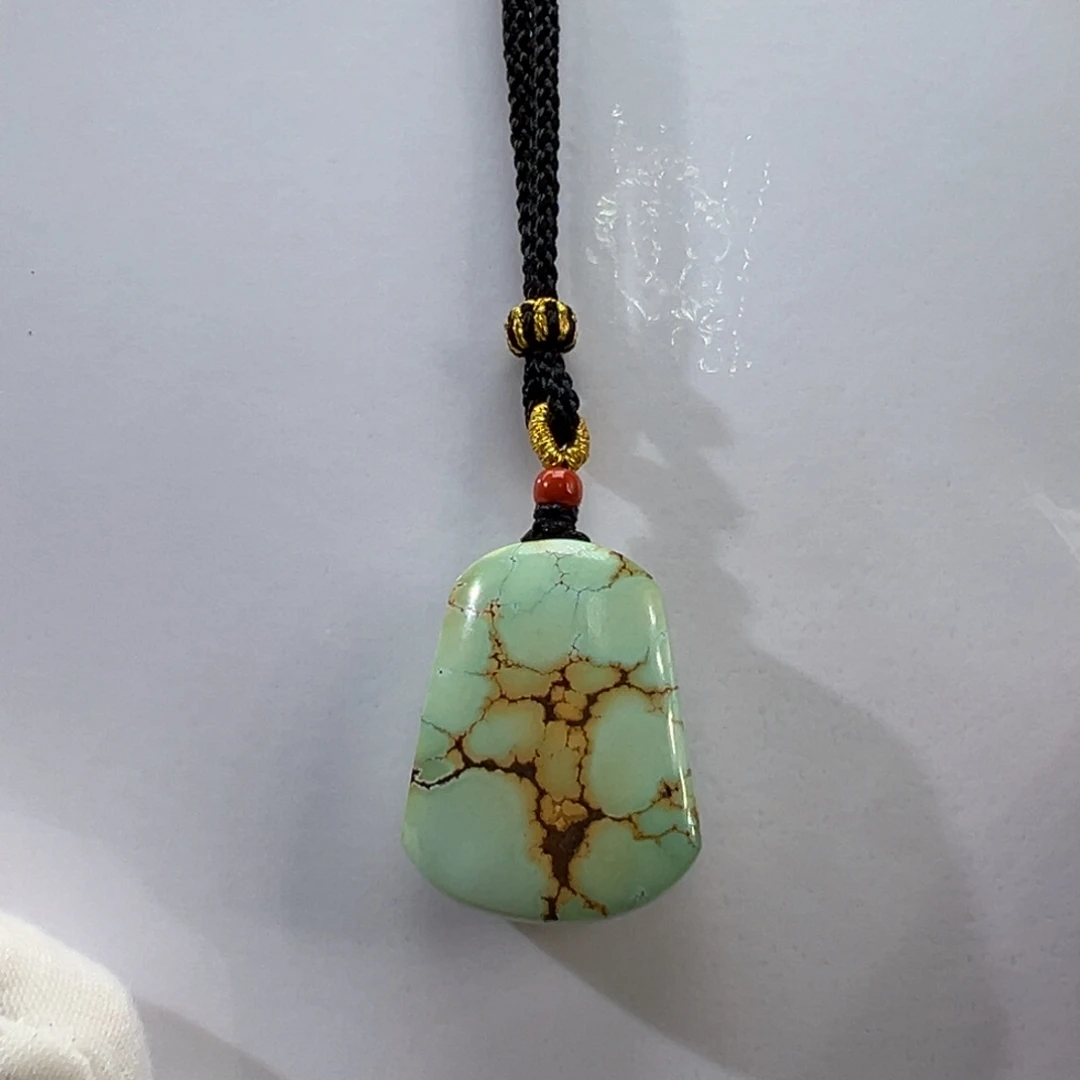 绿松石未镶嵌挂件