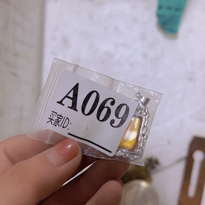 蓝***兔837935865763486589