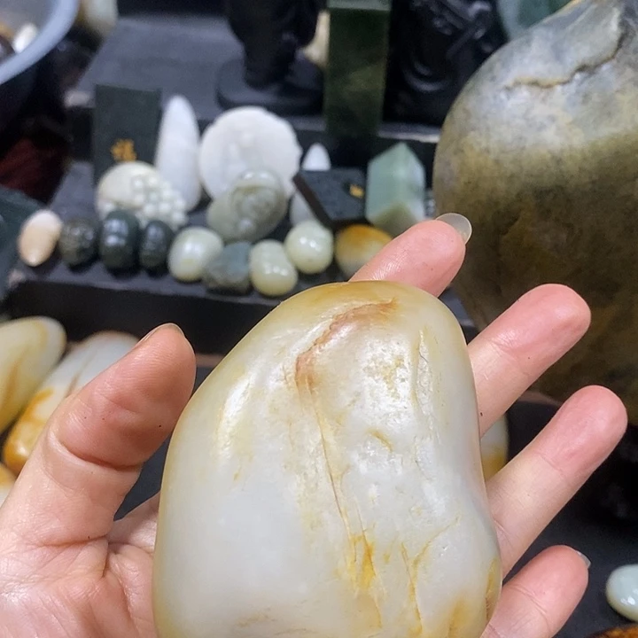 百***右未镶嵌和田玉（糖玉）挂件