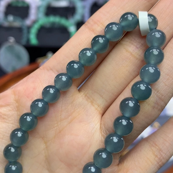 翡翠手链未镶嵌翡翠