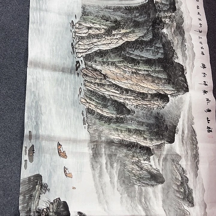 竖款周一愉快哈，喜欢看看吧……