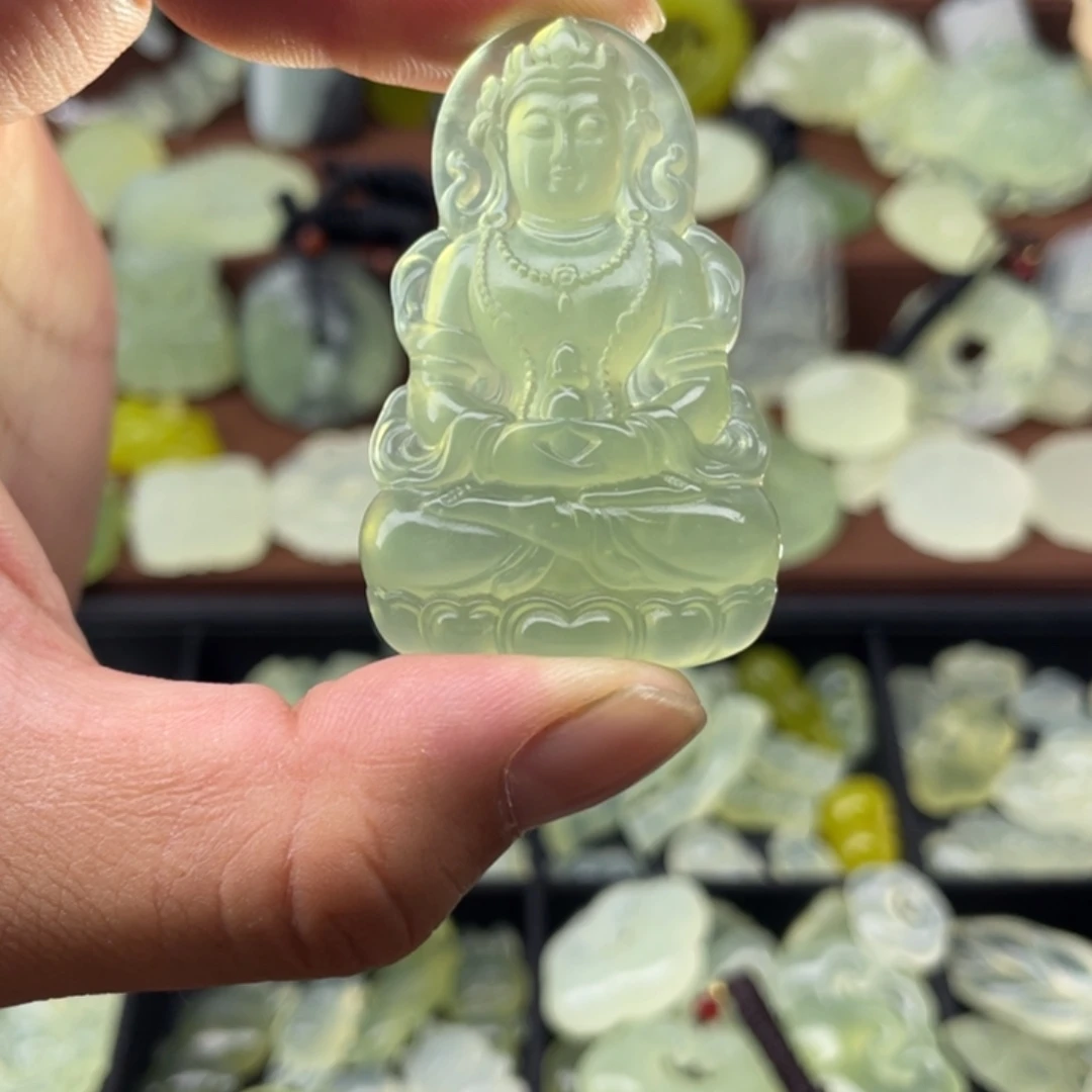 未镶嵌蛇纹石玉颈饰