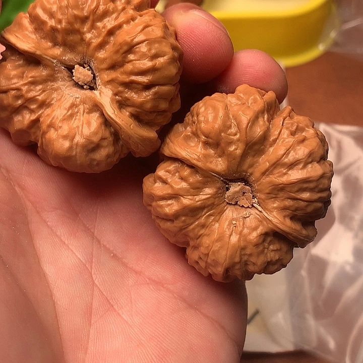 爱***人文玩核桃吊坠蛤蟆头