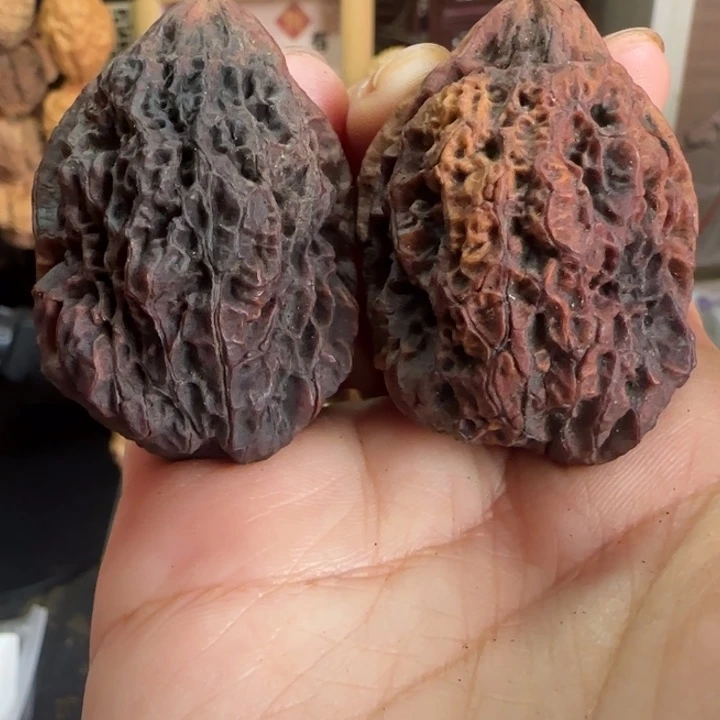 文玩核桃吊坠七彩霸王枪38