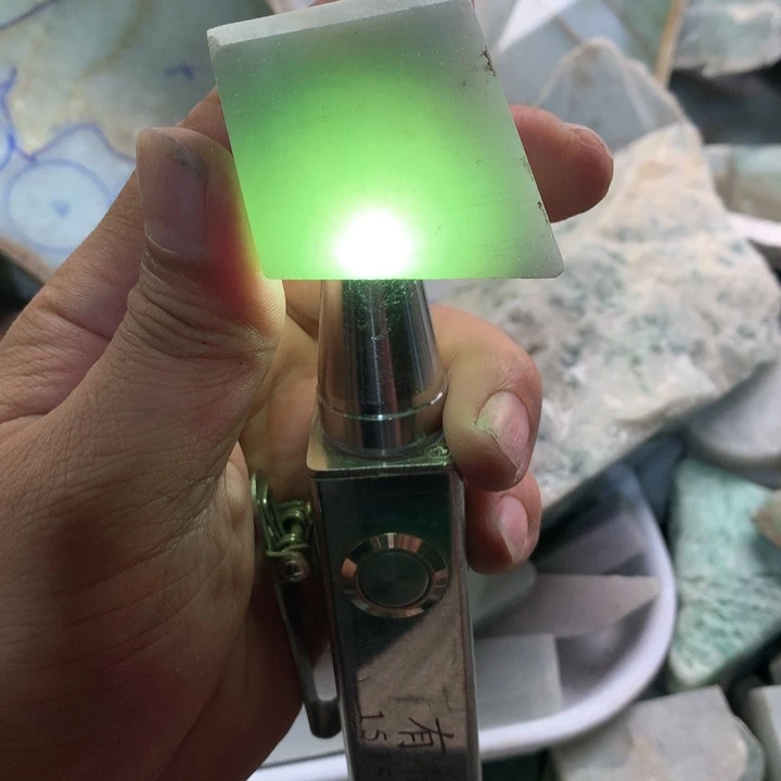 裸石翡翠天然翡翠