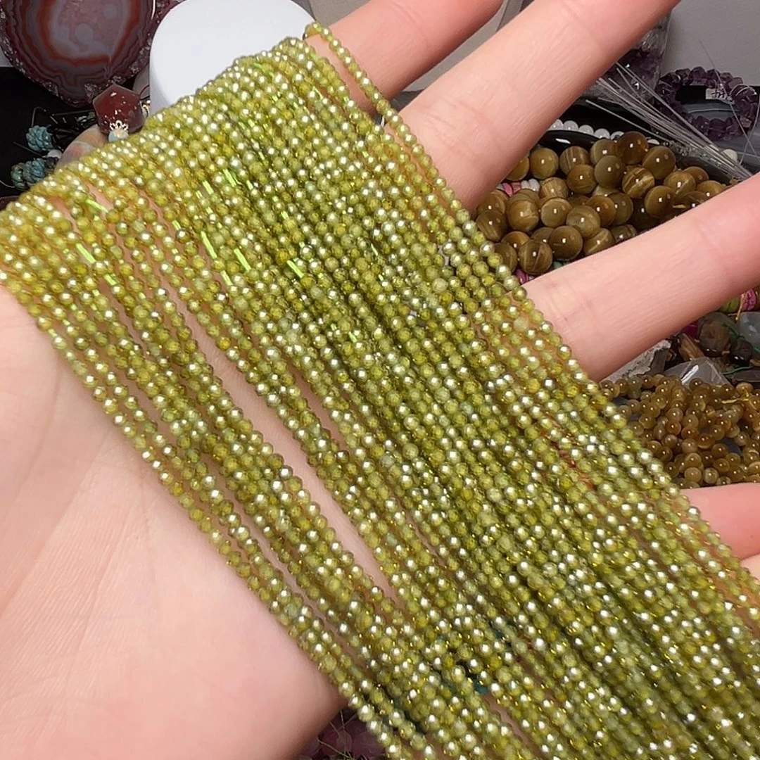 玛瑙/玉髓合金珠宝半成品C172。2mm绿色锆石一条
