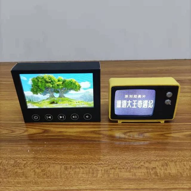 网红迷你小电视机微缩版真可以看播放儿童食玩过家家玩具复古礼物