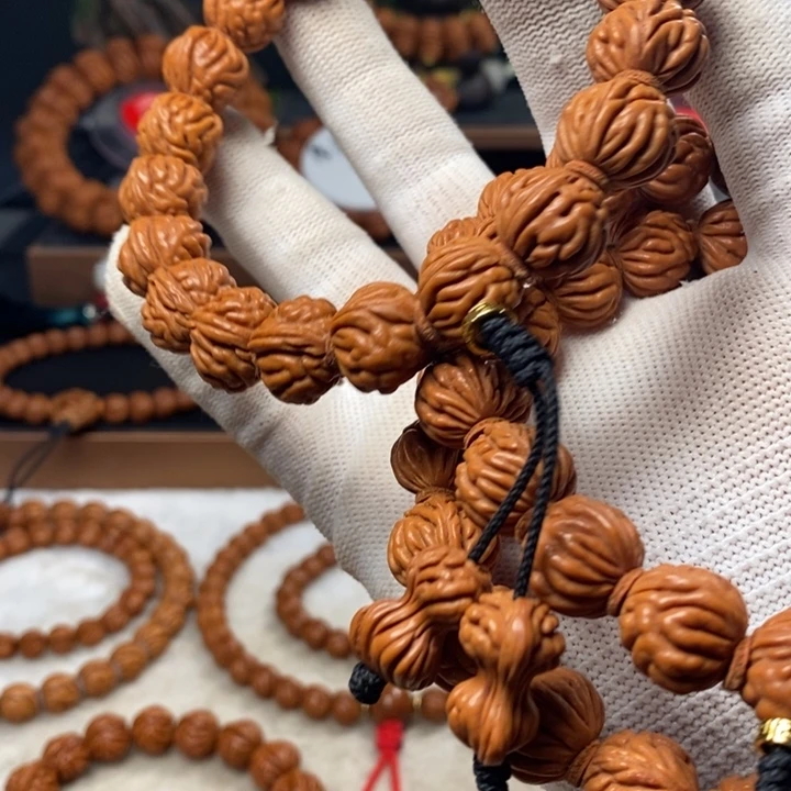 桃核吊坠秦岭龙纹桃核