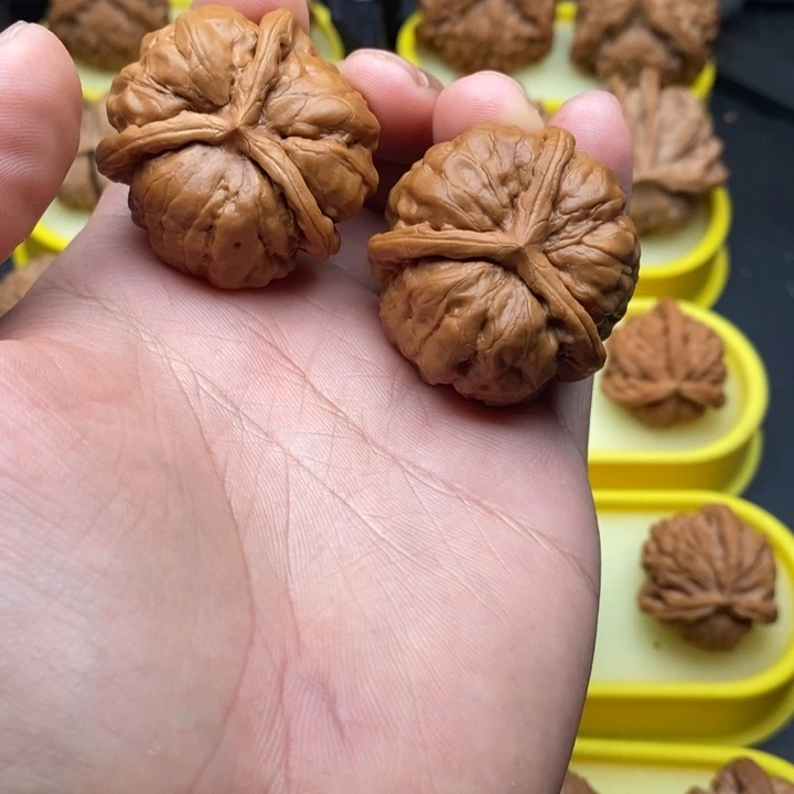 把件文玩核桃夜**然40蛤蟆头奔