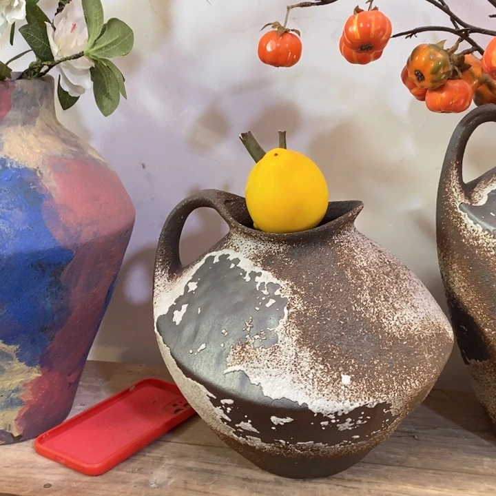 瓶高22。8。景德镇陶瓷