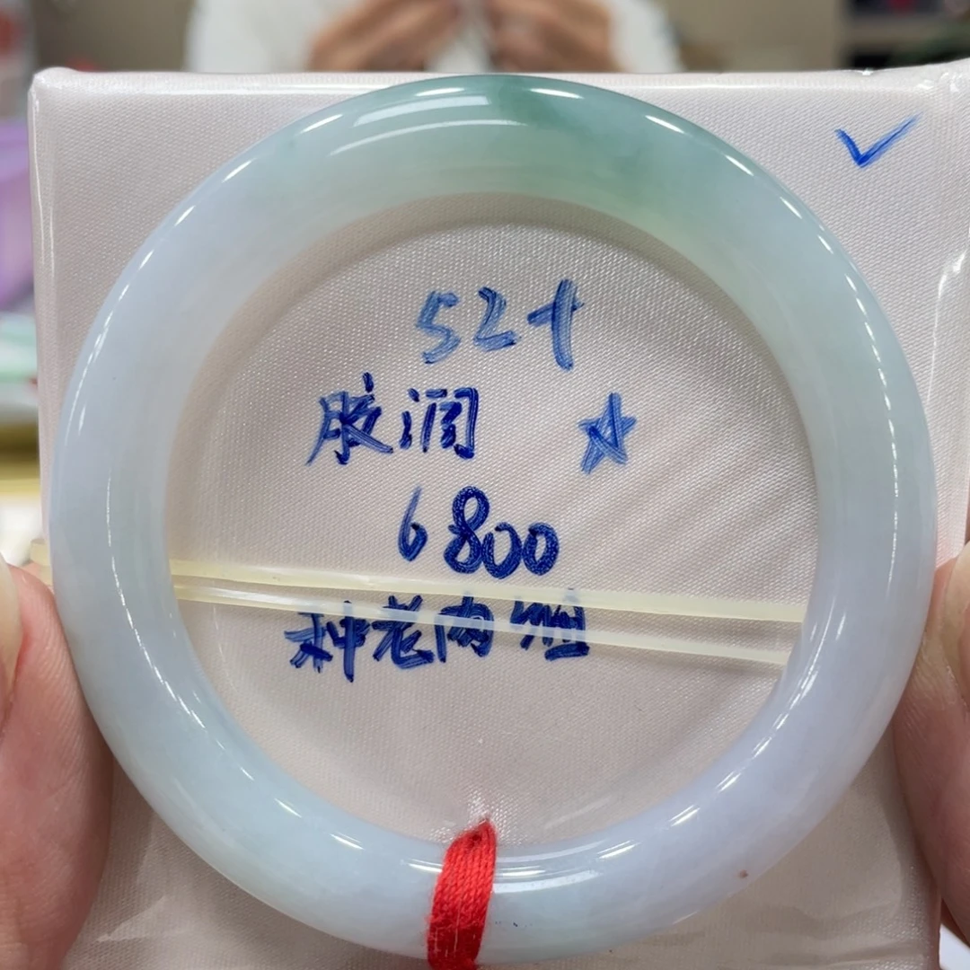 翡翠未镶嵌手镯翡翠手镯