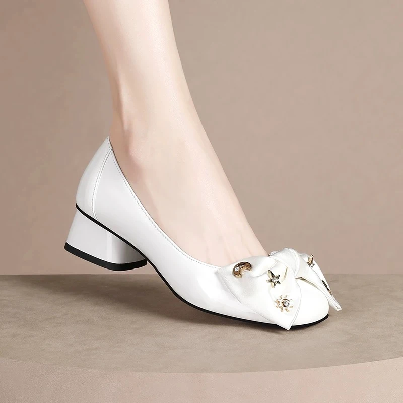 粗跟单鞋女低跟春秋新款百搭中跟浅口妈妈皮鞋真皮鞋子软底瓢鞋