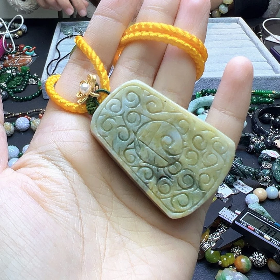 翡翠未镶嵌颈饰58