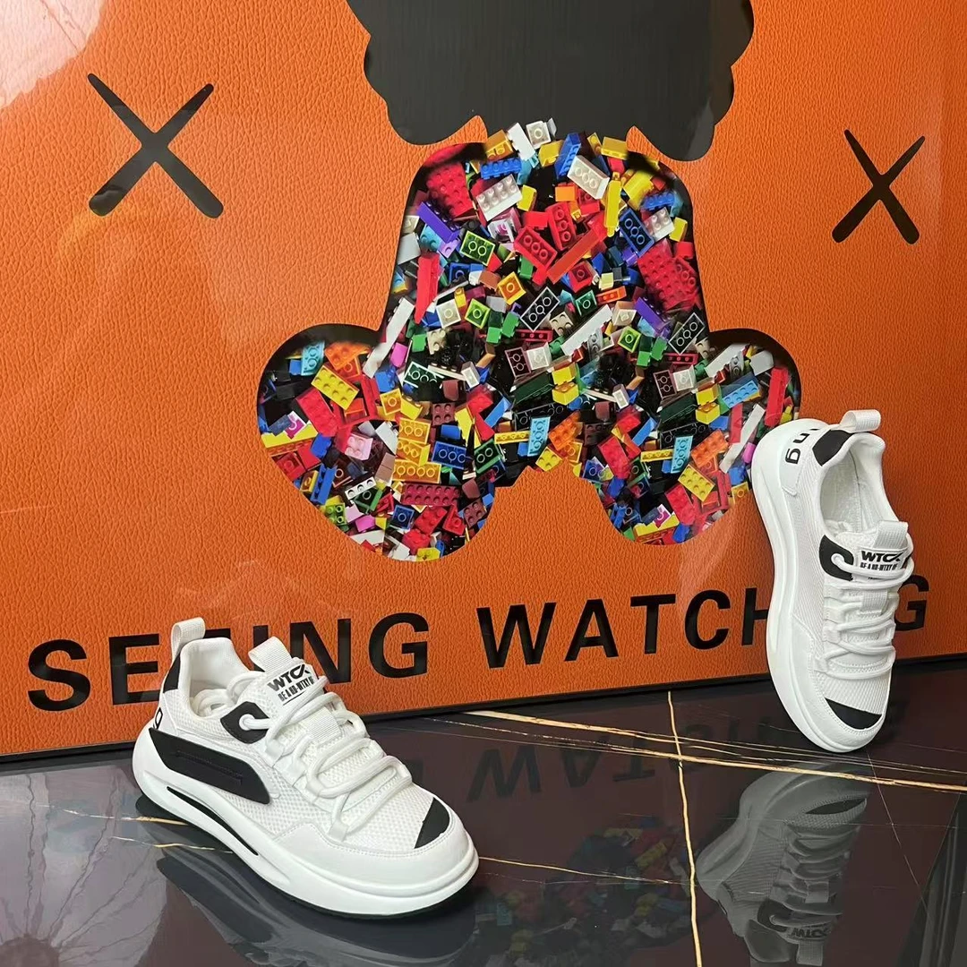 2025年新款夏季时尚潮流百搭轻奢透气舒适休闲男士运动鞋