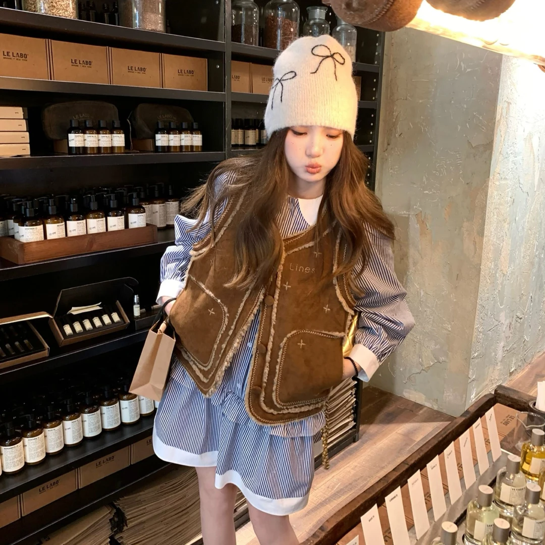 aaaaxbbb 错位灵感 复古皮毛一体马甲叠穿麂皮拼接手工感圆领背心