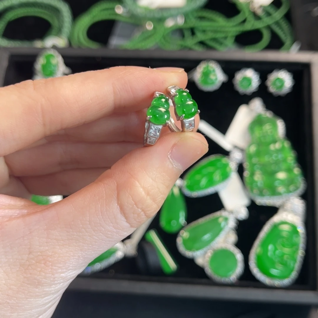 翡翠银S925镶嵌戒指葫芦耳扣