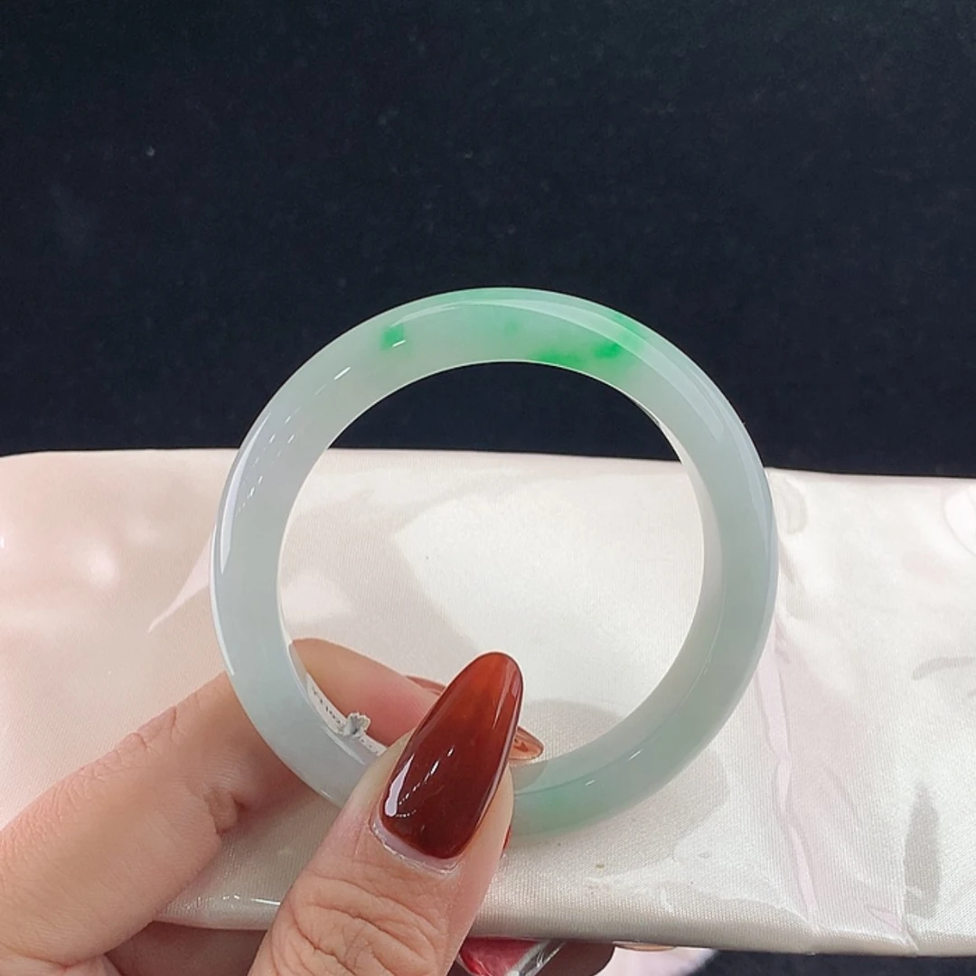 【闪购商品】未镶嵌手镯翡翠正53