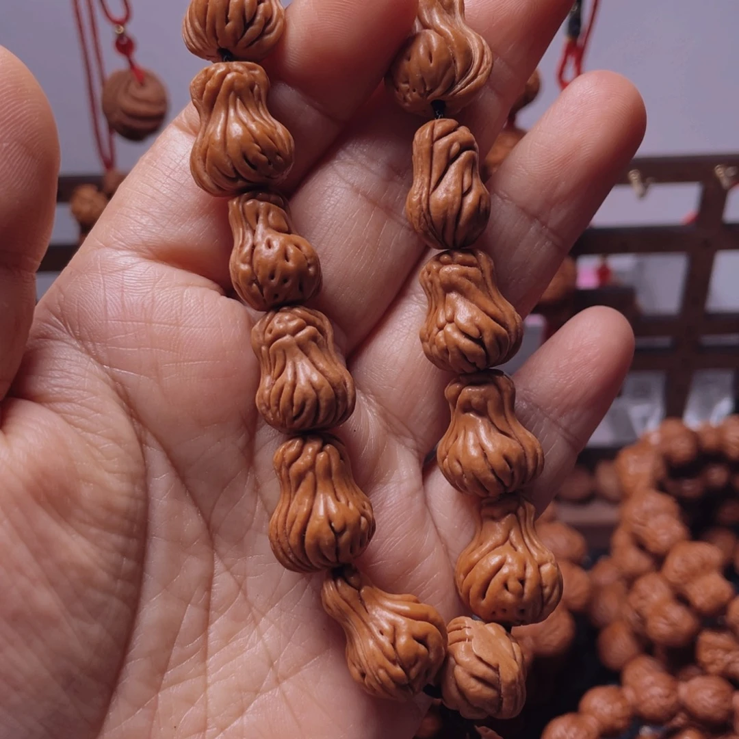 木质类龙纹桃枭手串