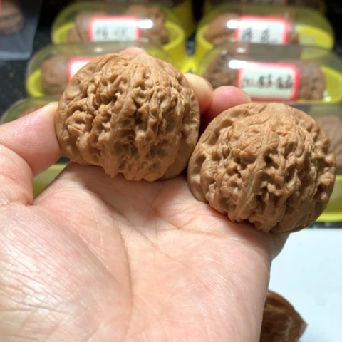 吊坠文玩核桃龙洞峪