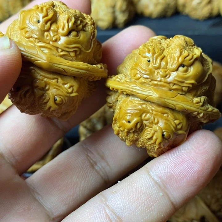 无***击把件文玩核桃金蟾