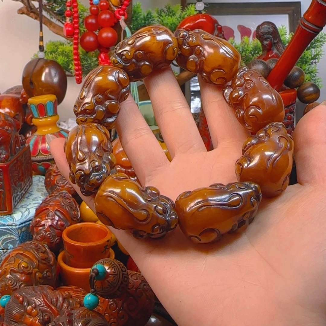 琥珀裸石未镶嵌手串