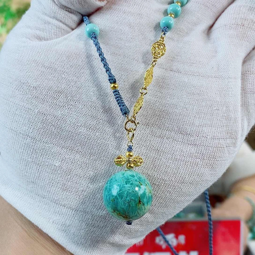 18K金镶嵌绿松石珠宝奇石